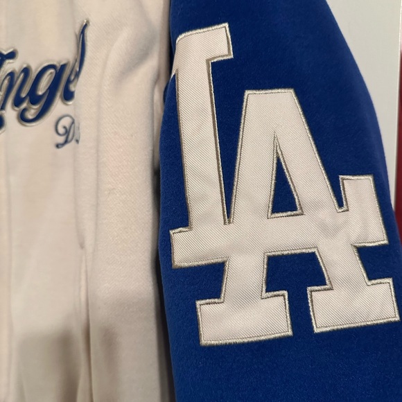 MLB Genuine Merchandise Reversible Los Angeles Dodgers Varsity Jacket NWOT - Picture 3 of 14